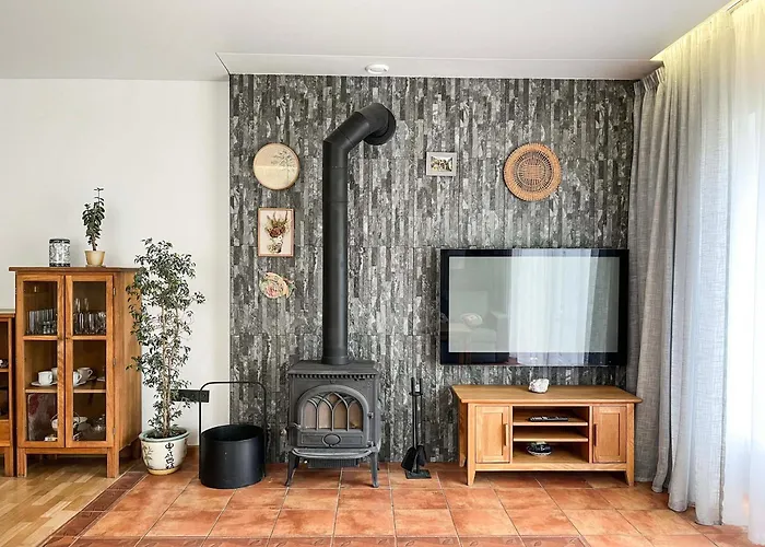 Lägenhet Calm Garden Near Lakes *