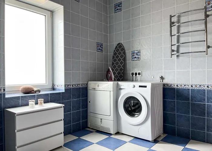 Calm Garden Near Lakes アパート