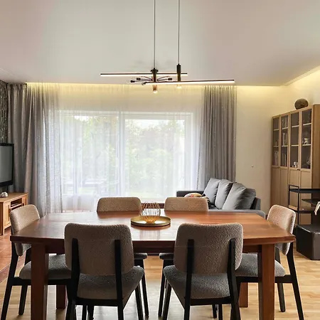 Apartman Calm Garden Near Lakes *